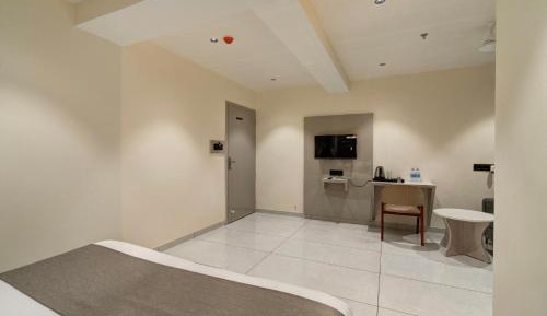 Suite with Garden View