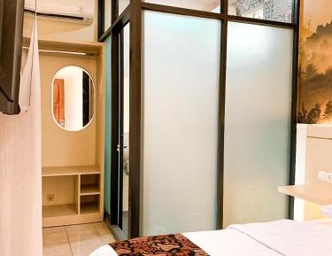 Deluxe Double Room (2 Adults + 1 Child)