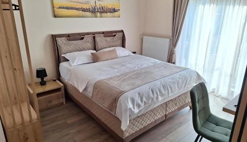 Deluxe Double Room with Extra Bed