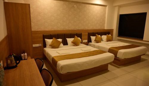 Deluxe Family Room