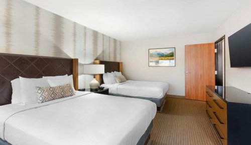 Two Queen Suite