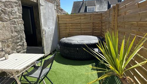 One-Bedroom Apartment with Terrace