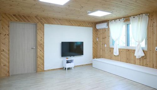 Large Twin Room