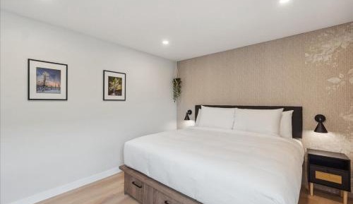 King Room with Lake View