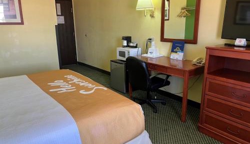 King Room - Non-Smoking