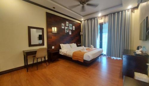 Double Room with Pool View