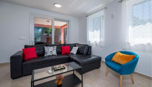 Three-Bedroom Vacation Home 