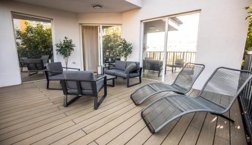 One-Bedroom Apartment with Terrace