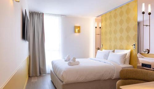 Standard Queen Room