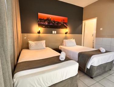 Standard Twin Room