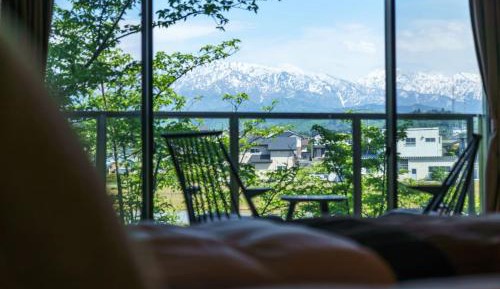 Twin Room with Mountain View