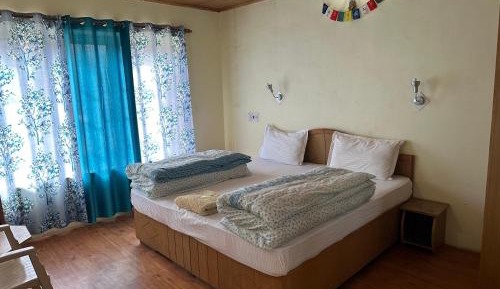 Double Room with Mountain View