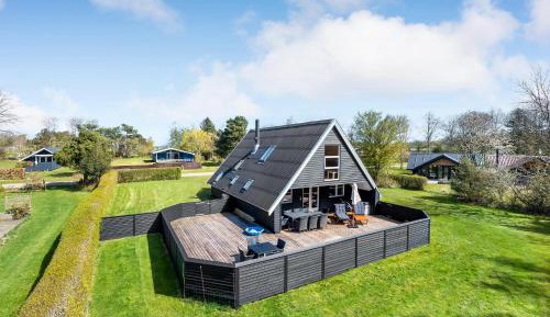 Five-Bedroom Holiday Home
