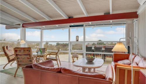 Four-Bedroom Holiday Home