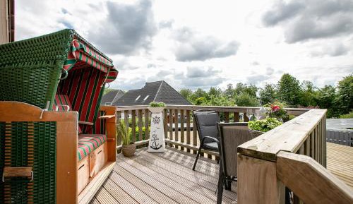 Superior One-Bedroom Apartment with Balcony