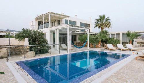 Villa - Beach Front