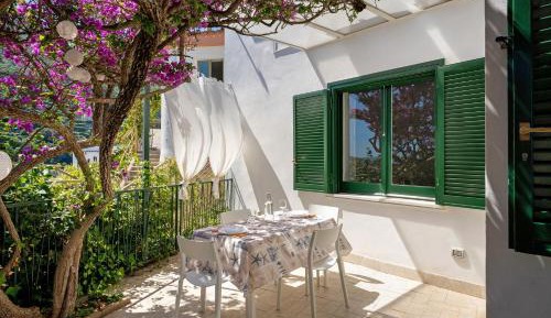 Superior One-Bedroom Apartment with Balcony