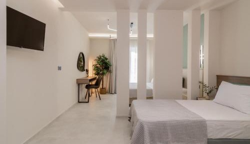 Deluxe Quadruple Room