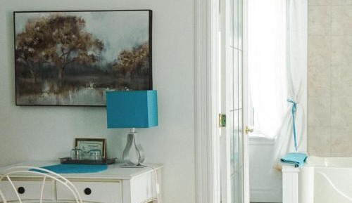 Standard Queen Room