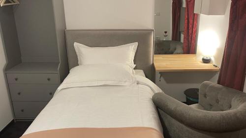 Single Room with Private Bathroom