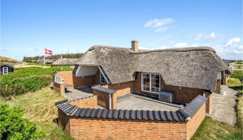 Three-Bedroom Holiday Home 