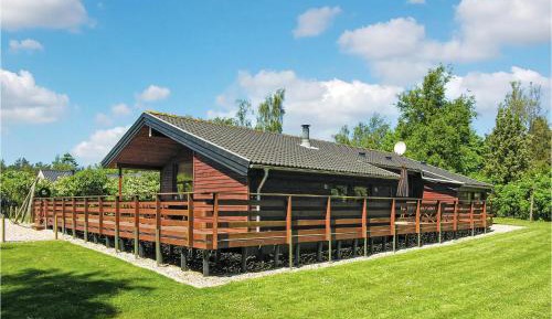 Four-Bedroom Holiday Home