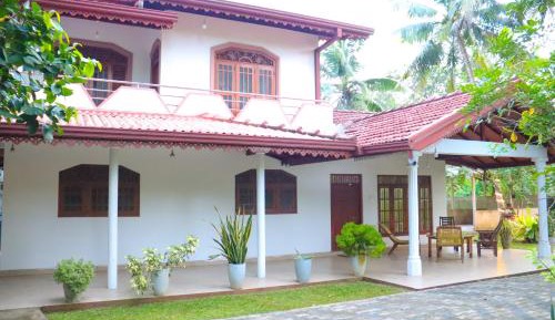 Villa with Garden View
