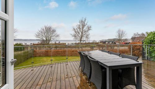 Three-Bedroom Holiday Home 