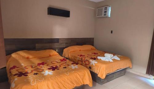 Twin Room with Private Bathroom