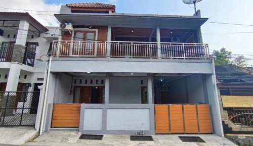 Five-Bedroom House