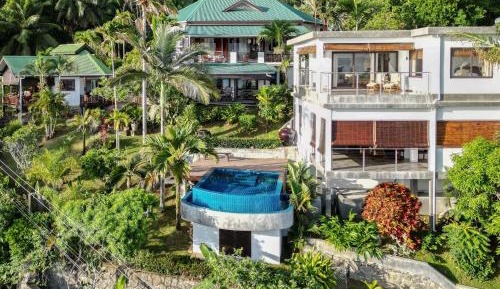 One-Bedroom Chalet with Seaview