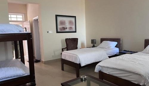 Deluxe Family Suite