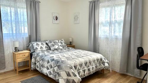 Standard Double Room with Shared Bathroom