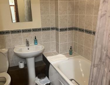 Twin Room with Private Bathroom