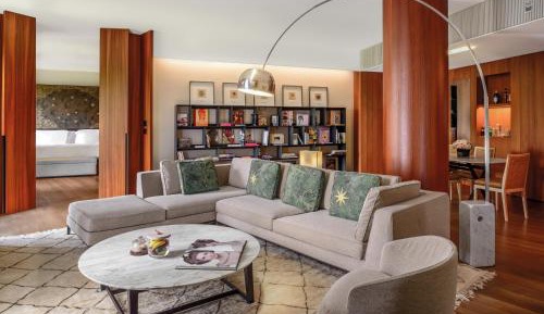Premium Suite with Garden View