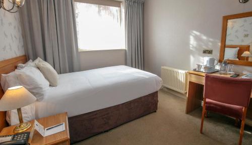 Small Double Room with 3/4 Bed - Non-Smoking