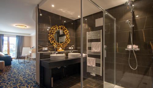 One-Bedroom Suite