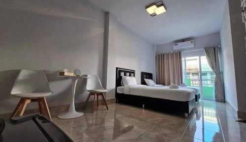 Twin Room with Balcony