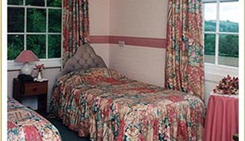 Twin Room with Private Bathroom