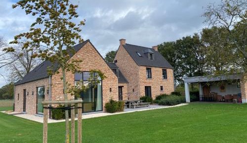 Six-Bedroom House