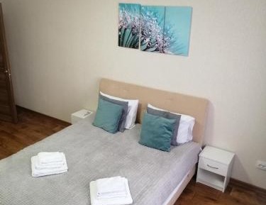 Apartment with Lake View