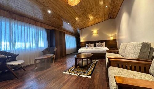 King Room with Mountain View