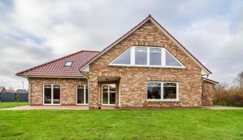 Three-Bedroom Superior Apartment