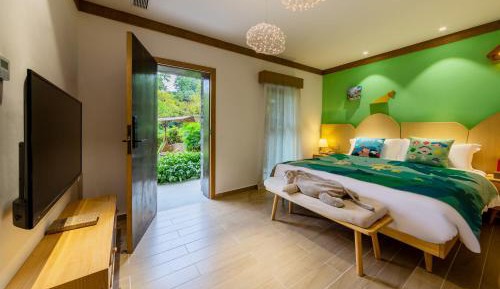 Deluxe Family Suite