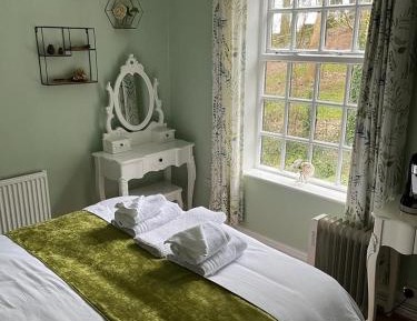 Double or Twin Room with Private Bathroom