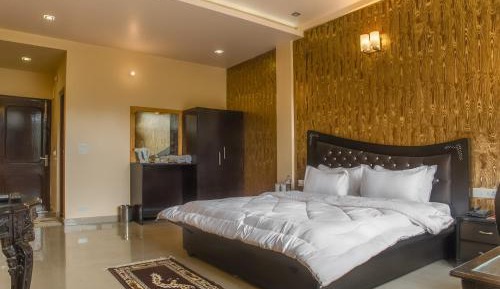 Double Room with Mountain View