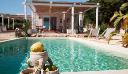 Villa - Beach Front