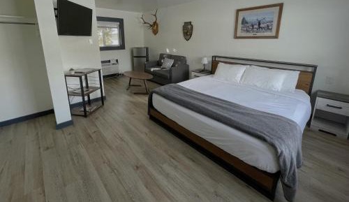 King Room with Mountain View