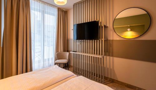 Double or Twin Room with Terrace