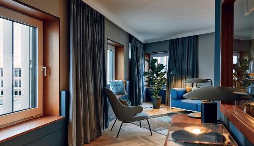 Deluxe Suite